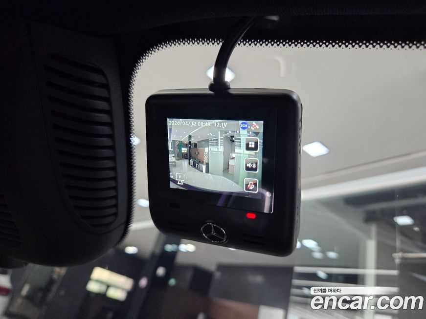 Mercedes-Benz GLB-Class 2025