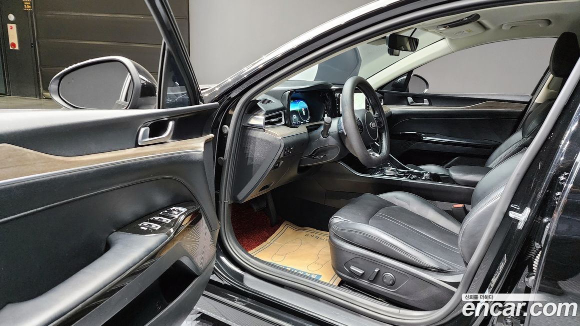 Kia K5 2021