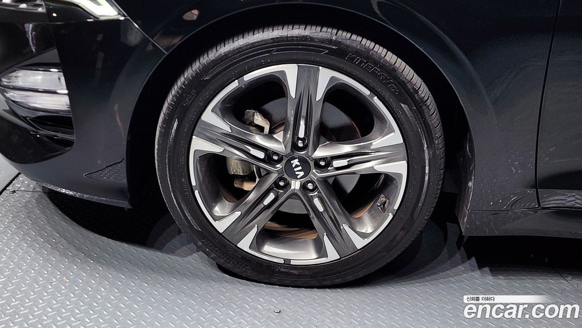Kia K5 2021