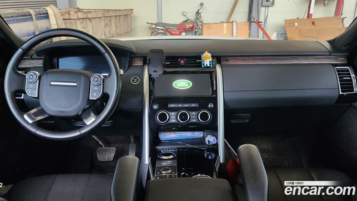 Land Rover Discovery 2018