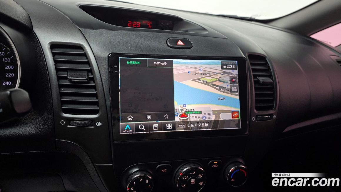 Kia K3 2015