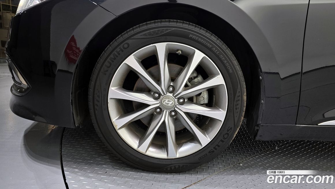 Hyundai Grandeur 2016