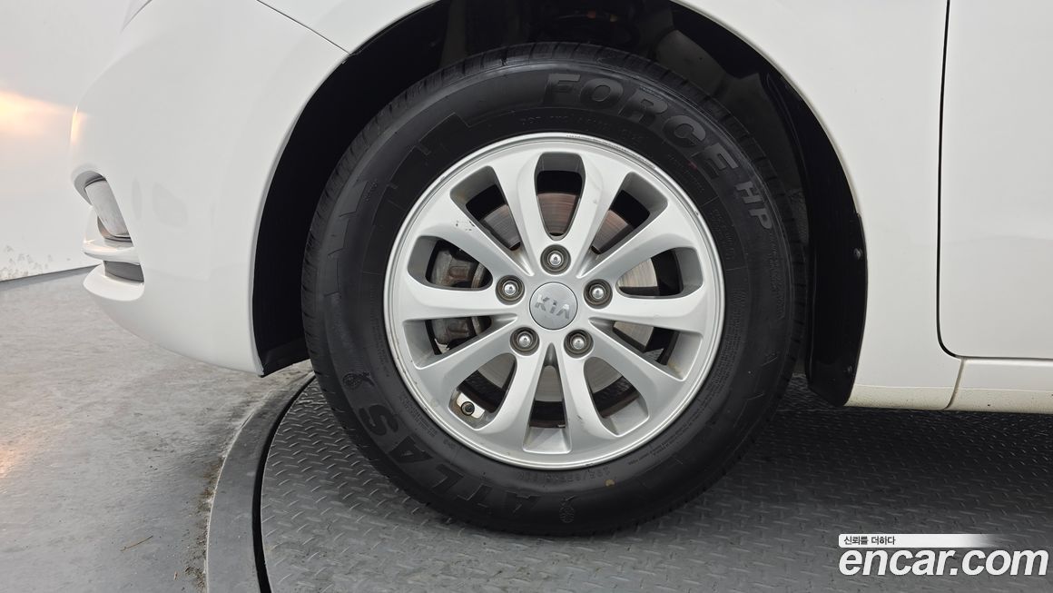 Kia K3 2015