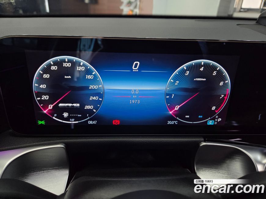 Mercedes-Benz GLB-Class 2025