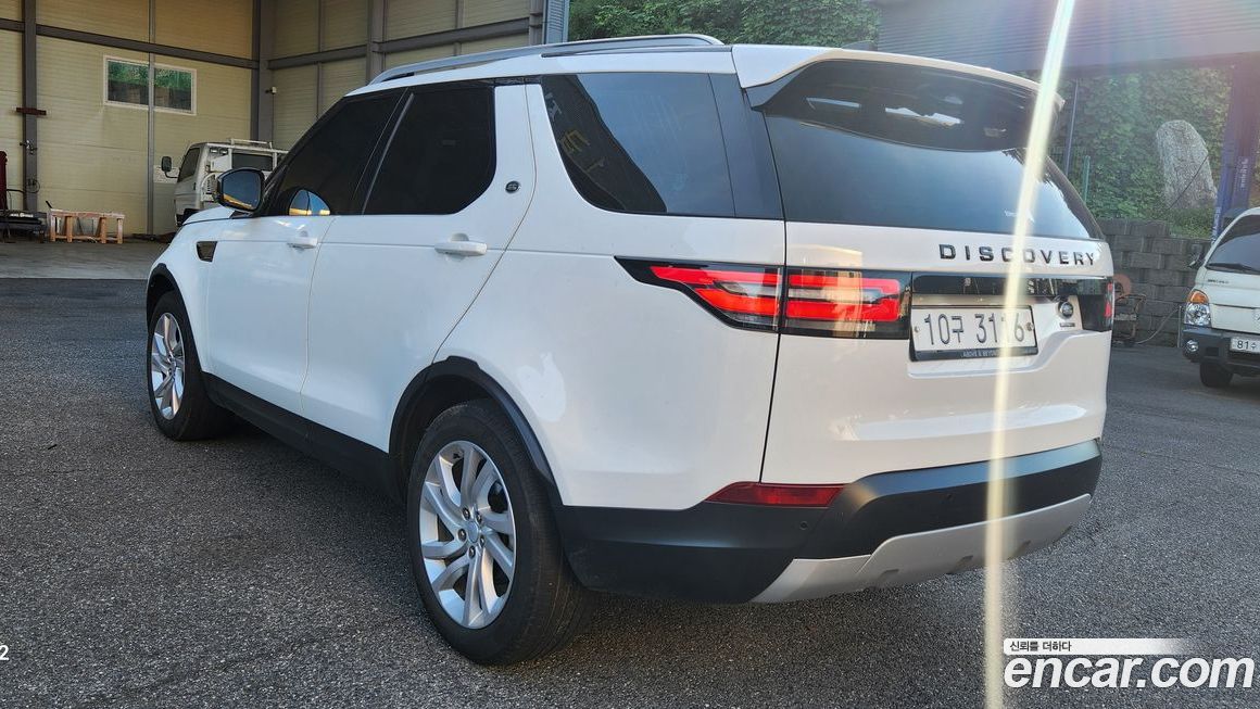 Land Rover Discovery 2018