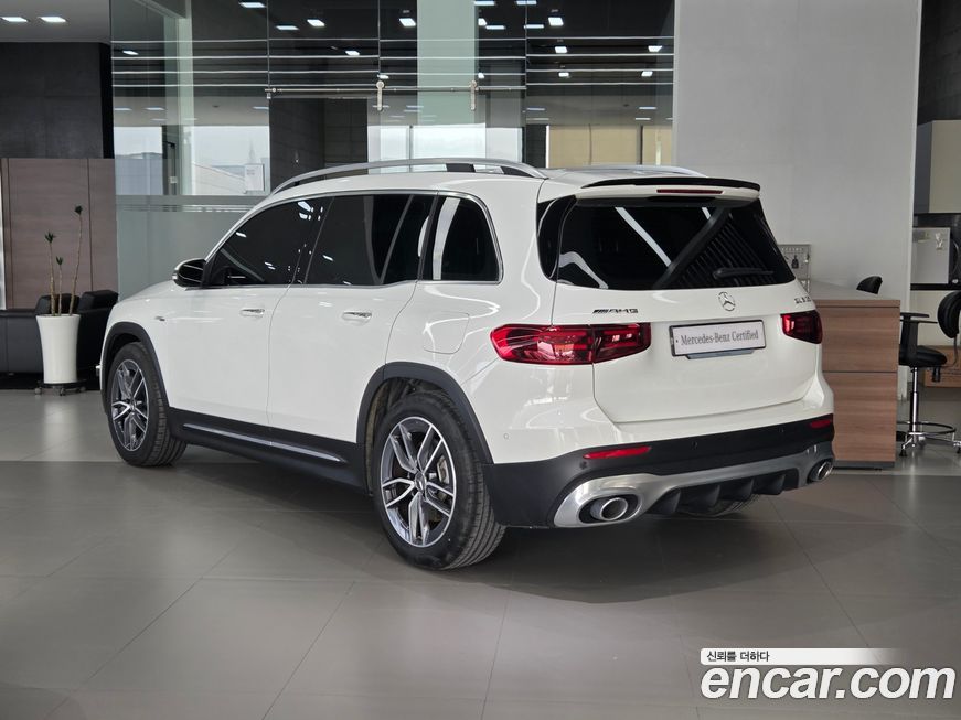 Mercedes-Benz GLB-Class 2025