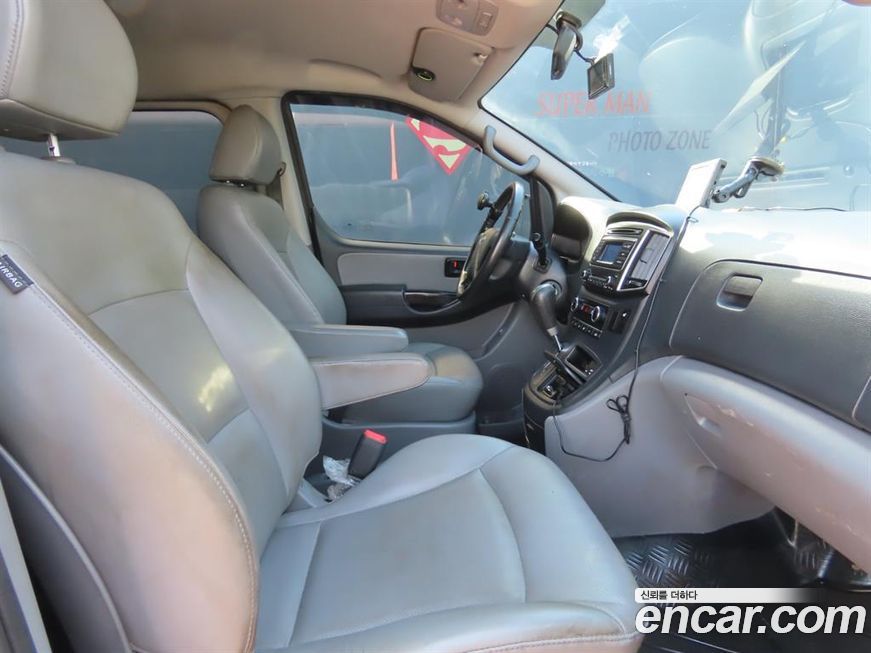 Hyundai Starex 2021