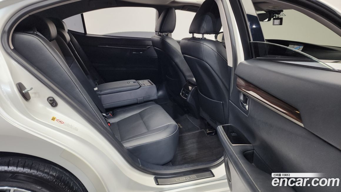 Lexus ES 2017
