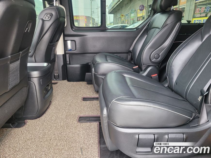Hyundai Staria 2022