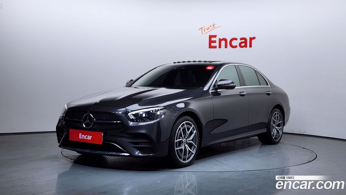 Mercedes-Benz E-Class 2022