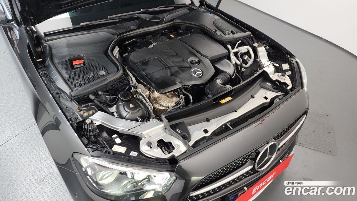 Mercedes-Benz E-Class 2022