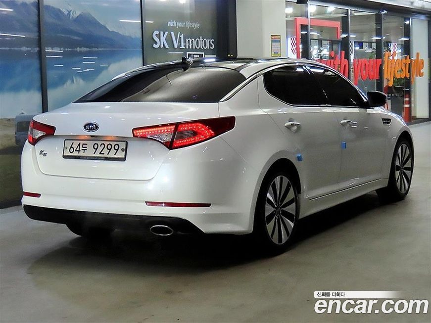 Kia K5 2011