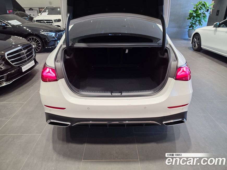 Mercedes-Benz E-Class 2026