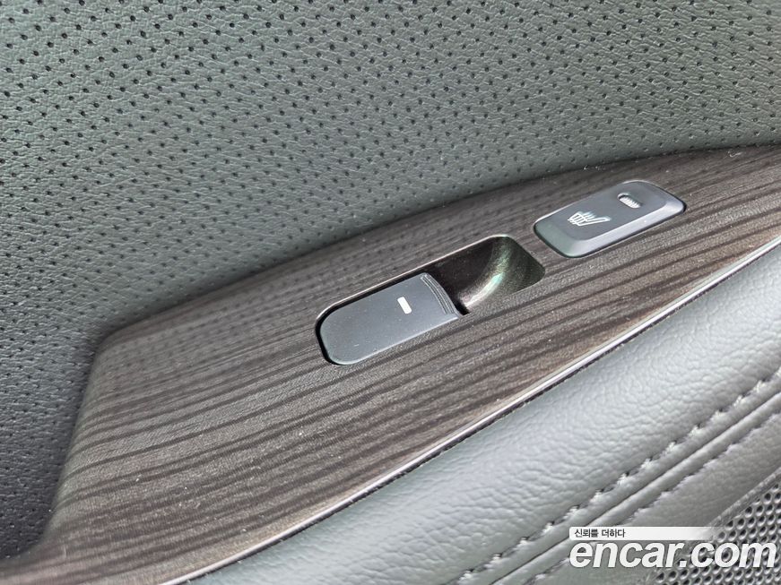 Kia K5 2011