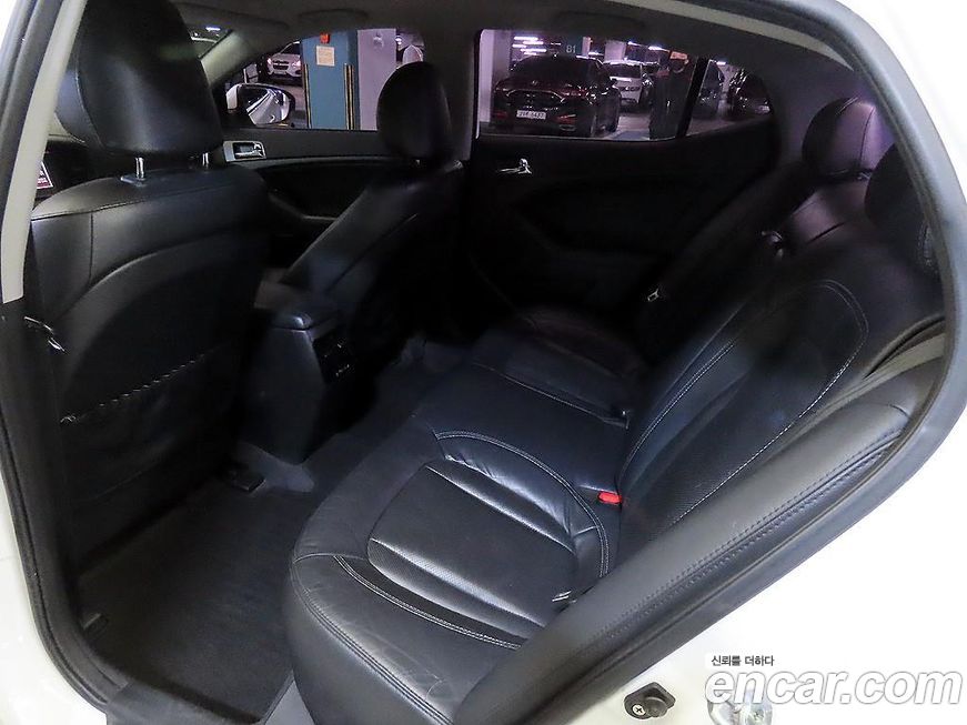 Kia K5 2011