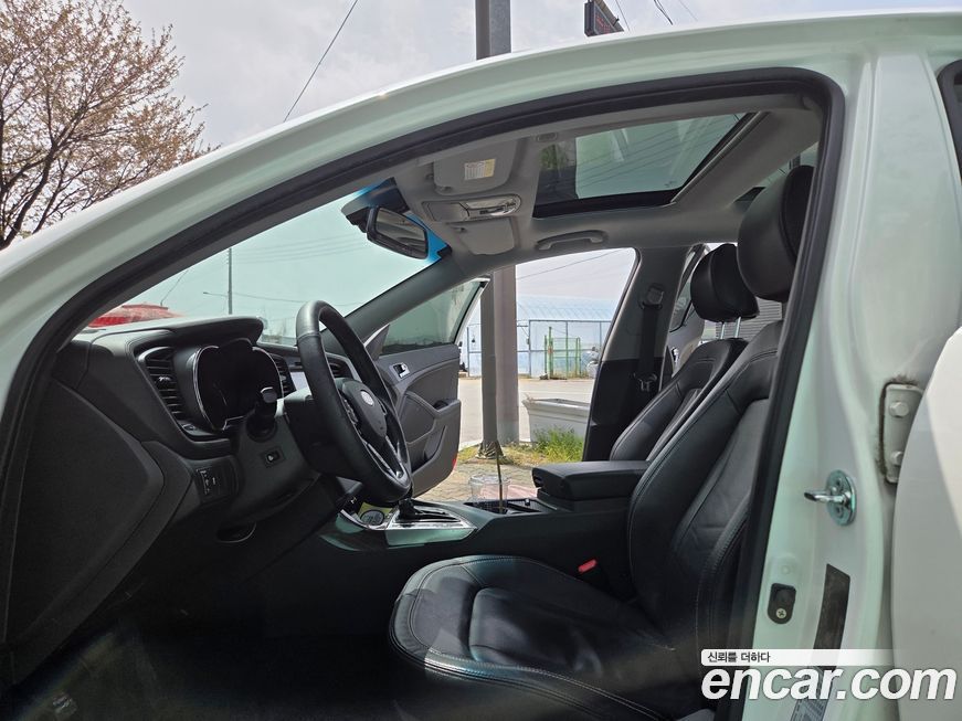 Kia K5 2011