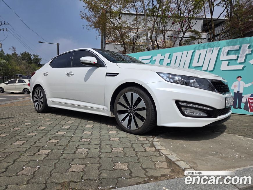 Kia K5 2011