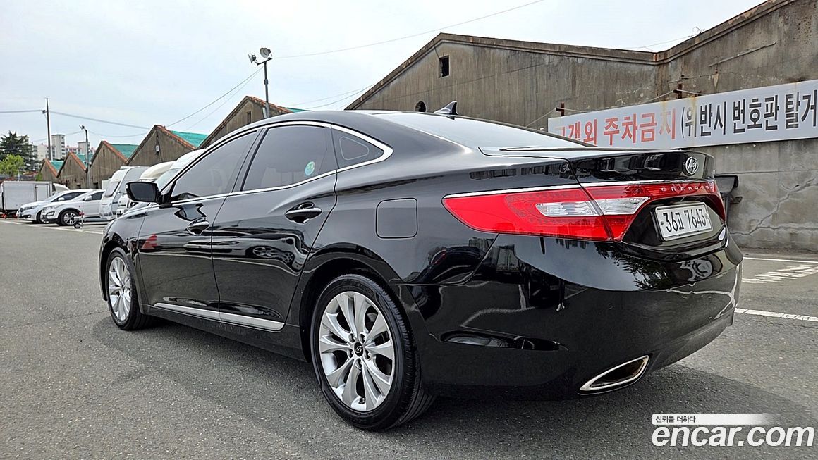 Hyundai Grandeur 2012