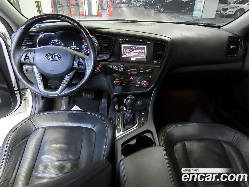 Kia K5 2011