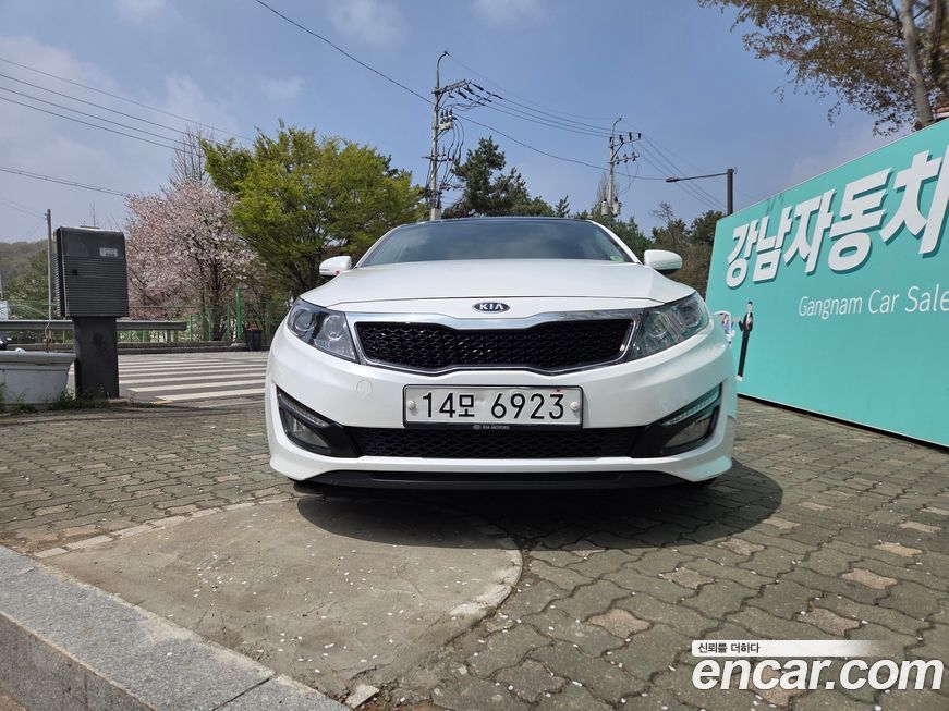 Kia K5 2011