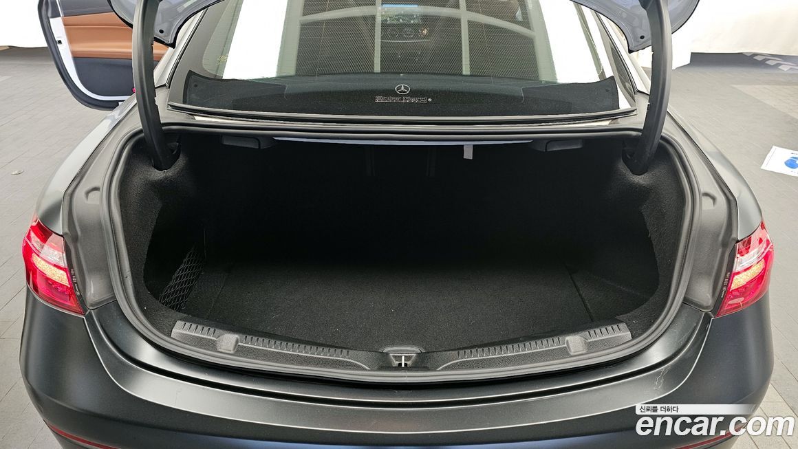 Mercedes-Benz E-Class 2017