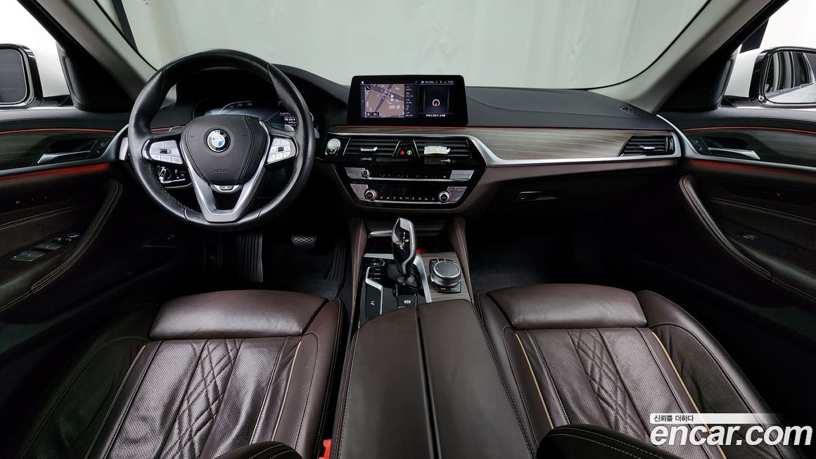 BMW 5-Series 2020