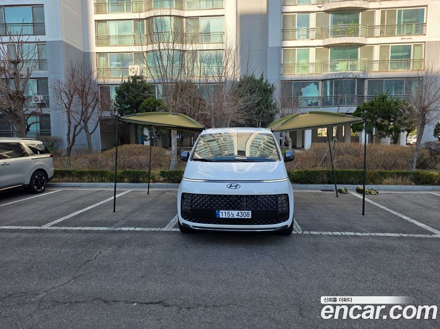 Hyundai Staria 2025