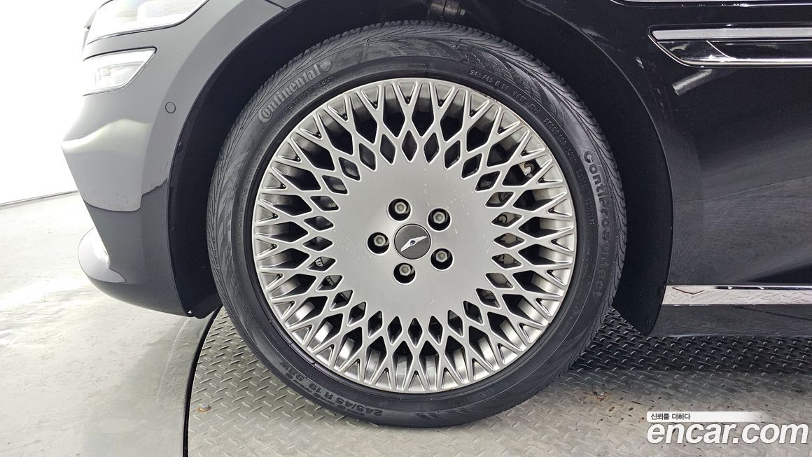 Genesis G80 2023