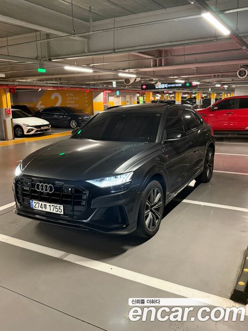 Audi Q8 2021