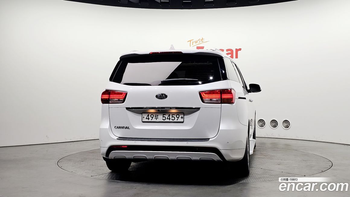 Kia Canival 2015