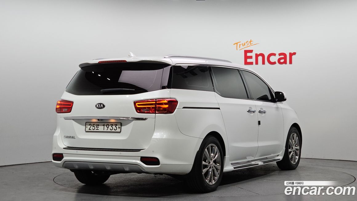 Kia Canival 2019