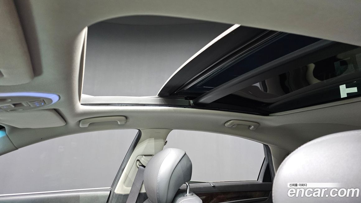 Hyundai Genesis 2015