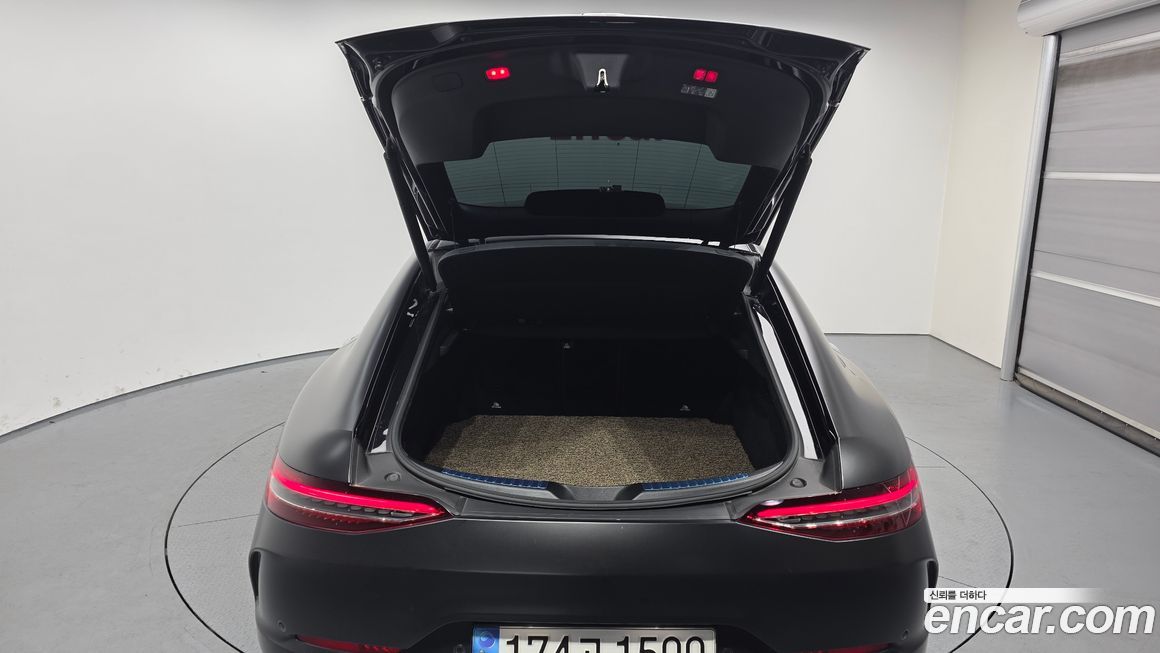 Mercedes-Benz AMG GT 2023