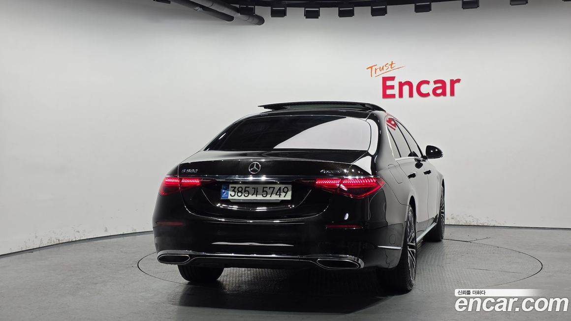 Mercedes-Benz S-Class 2022