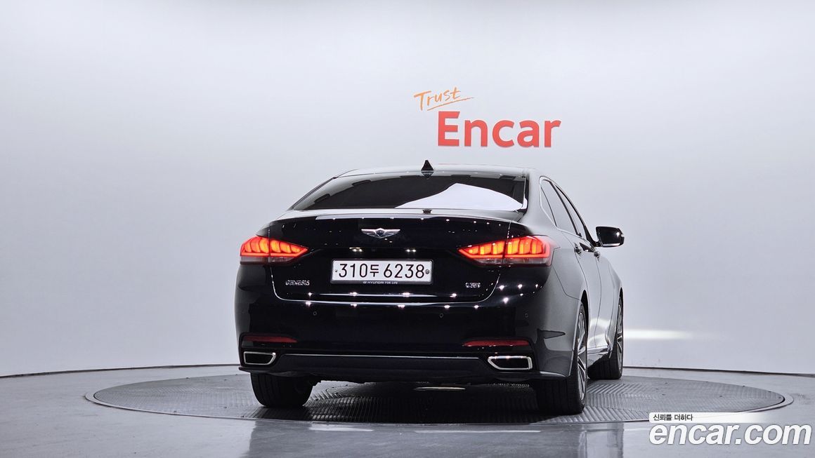 Hyundai Genesis 2014