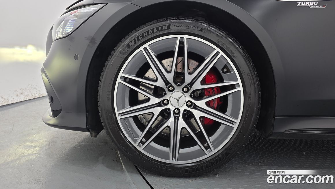 Mercedes-Benz AMG GT 2023