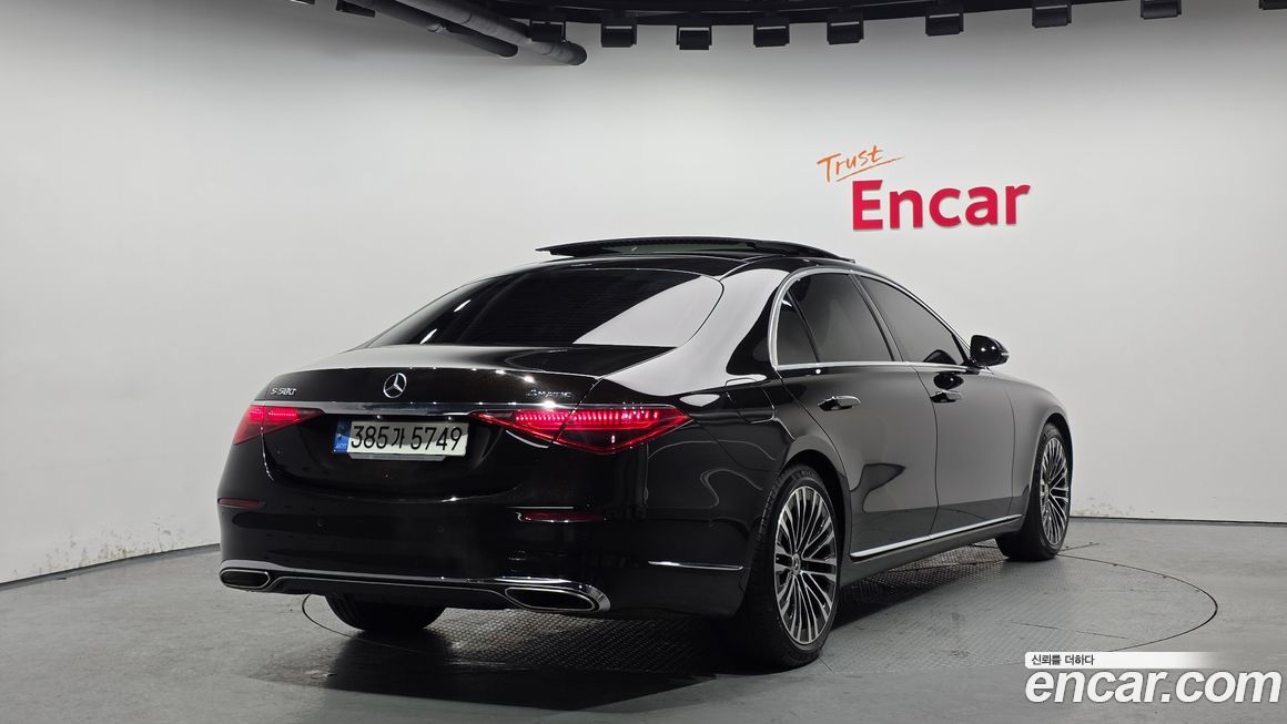 Mercedes-Benz S-Class 2022