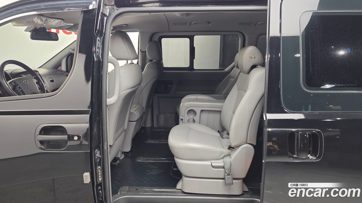Hyundai Starex 2018
