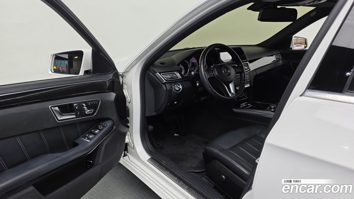 Mercedes-Benz E-Class 2016