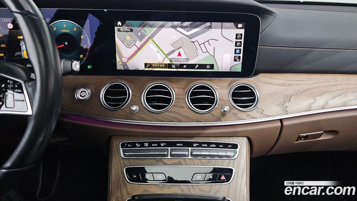 Mercedes-Benz E-Class 2021