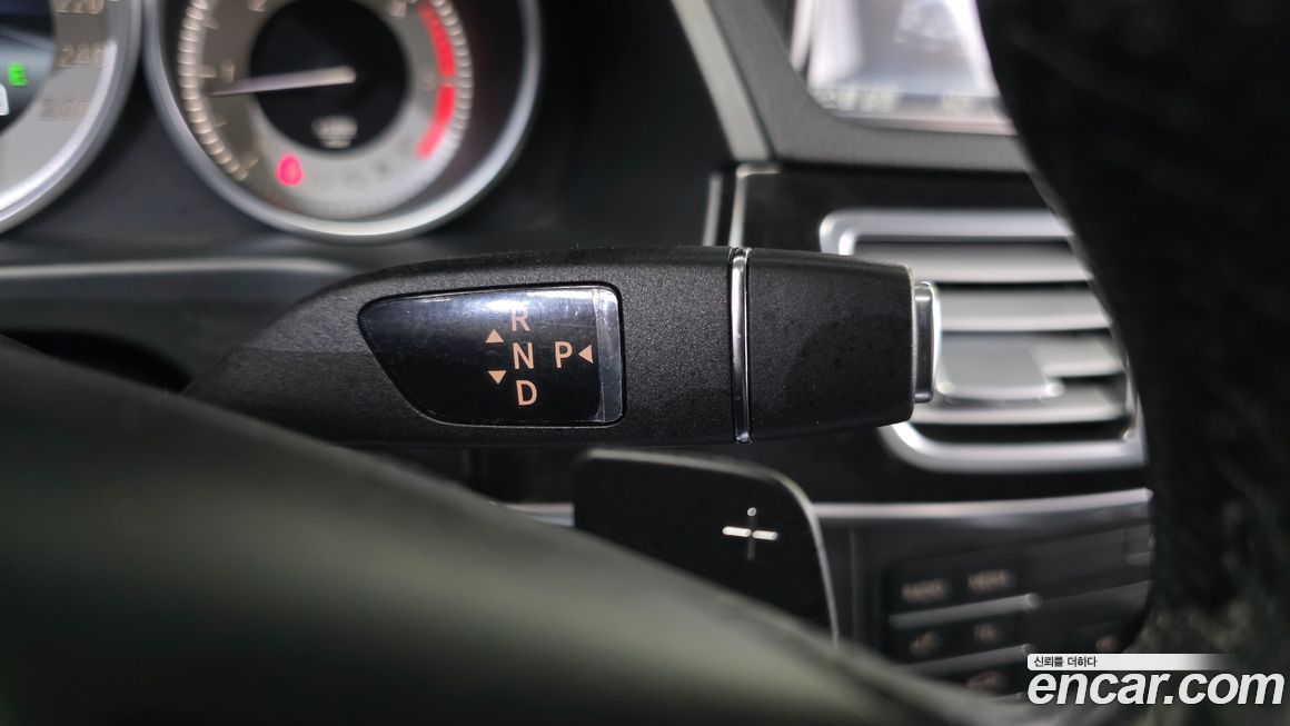 Mercedes-Benz E-Class 2016