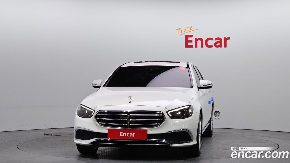 Mercedes-Benz E-Class 2021