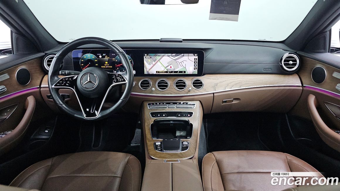Mercedes-Benz E-Class 2021