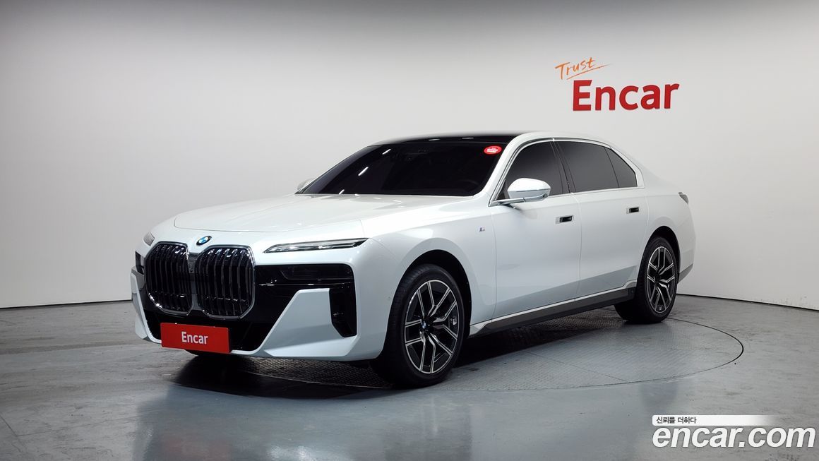 BMW 7-Series 2024