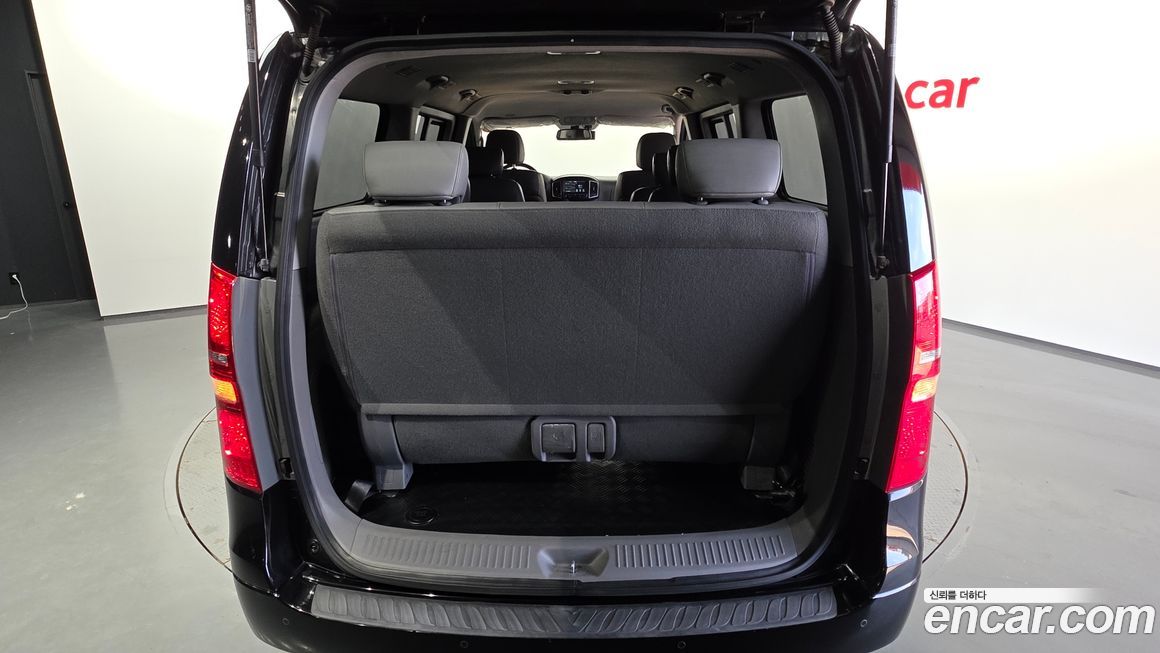 Hyundai Starex 2018