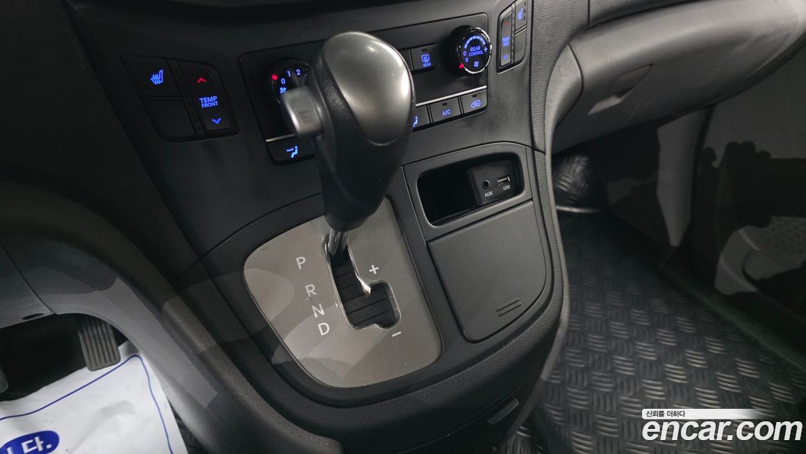 Hyundai Starex 2018