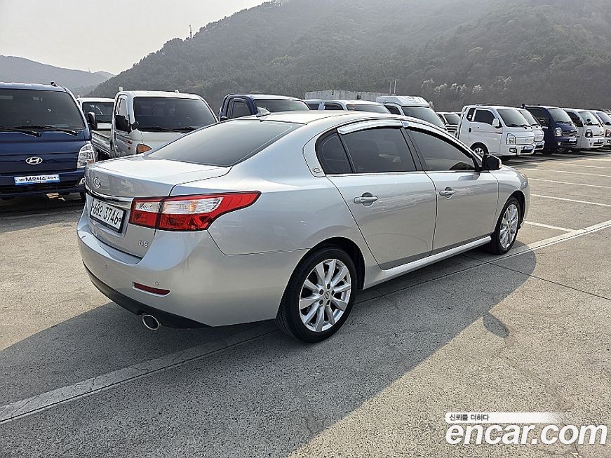 Renault-KoreaSamsung SM5  2011