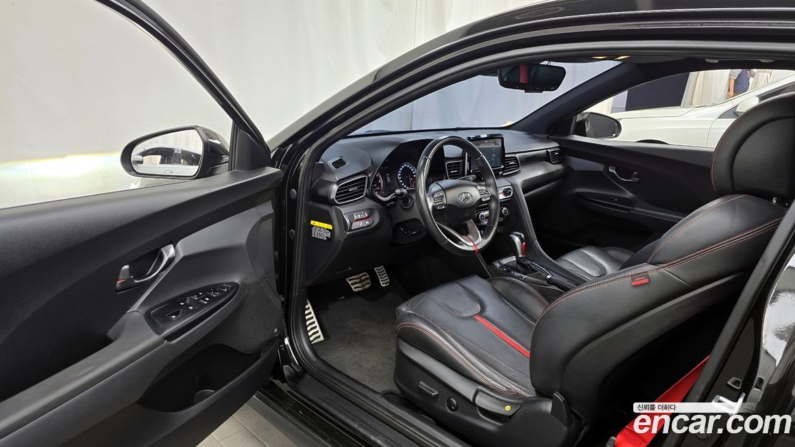 Hyundai Veloster 2018