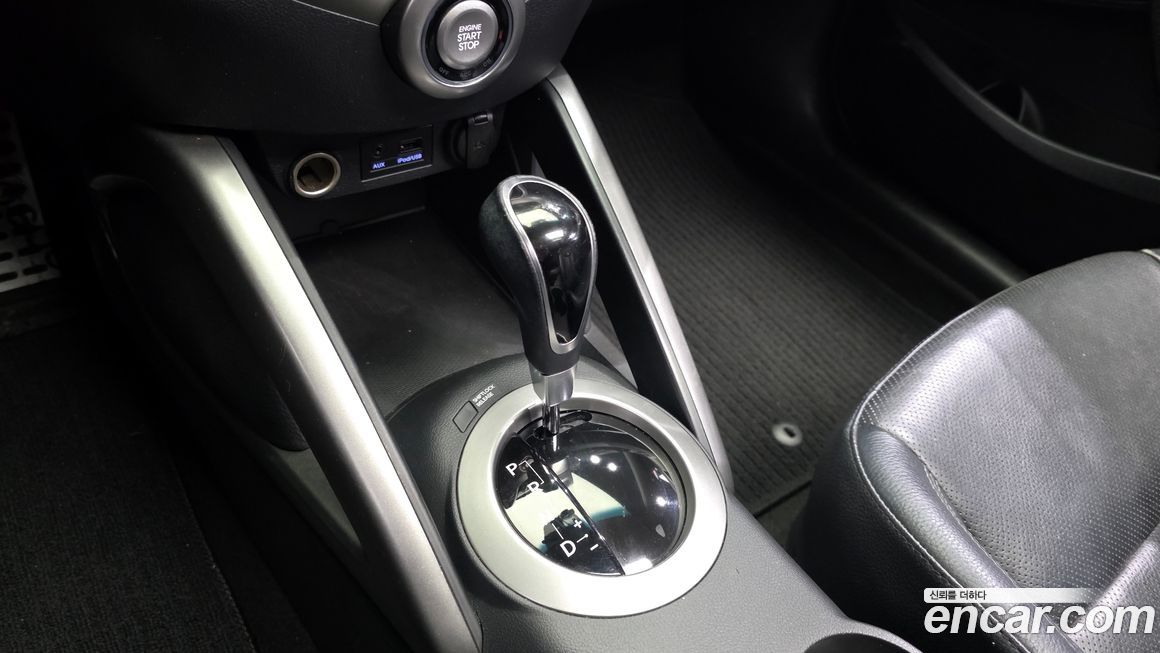 Hyundai Veloster 2015