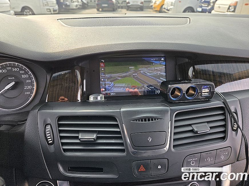 Renault-KoreaSamsung SM5  2011